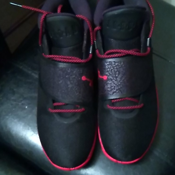 COPY - Men's Jordan shoes (Size 11) - Picture 4 of 4